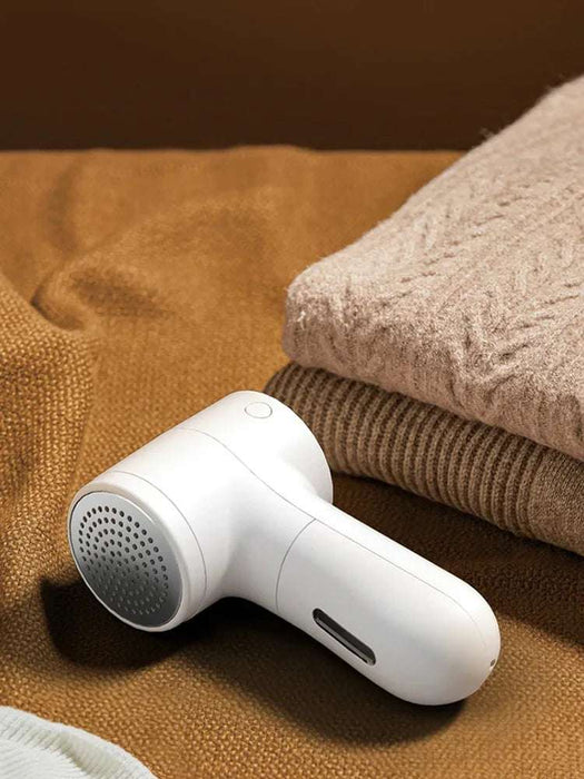 Xiaomi Electric Lint Remover USB Rechargeable Intelligent Digital Display Hairball Trimmer Portable Clothes Shaver 5 Gear Razor 

Reduce Clothing Wear with Xiaomi Lint Remover - Rechargeable, Digital Display, 5 Gear Razor   Lacatang Shop Lacatang Shop 