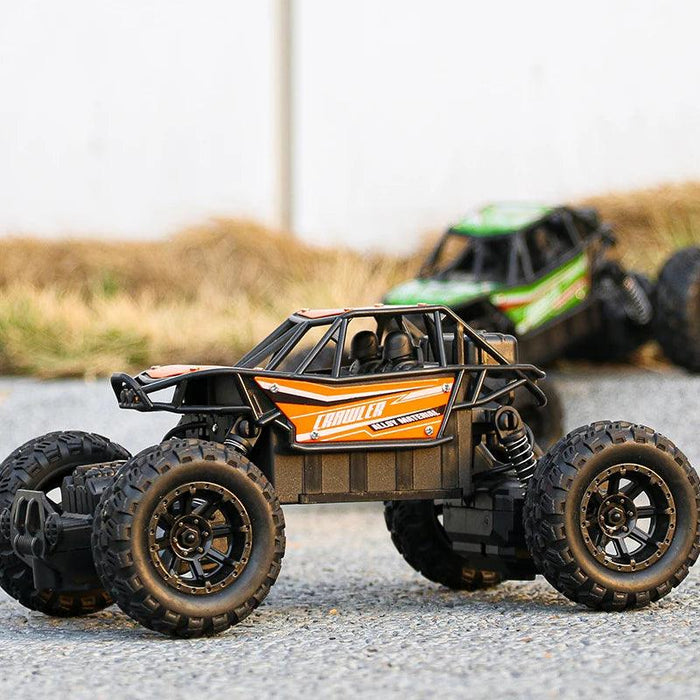 Large remote-controlled off-road vehicle, four-wheel drive, high-speed racing, climbing car, children's boy toy - Lacatang Shop