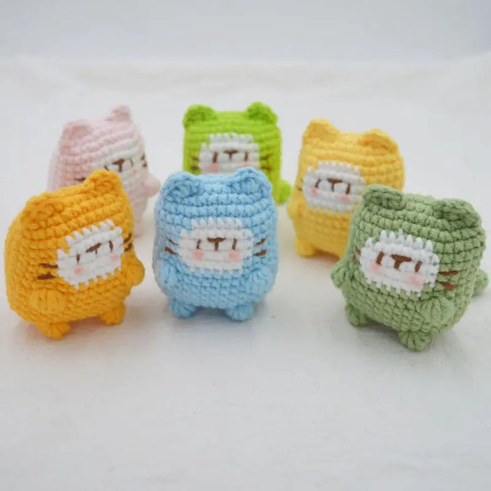 Adorable Knitted Cat Keychains - Kawaii Crochet Cat Doll Keyrings for Bags and Car Keys